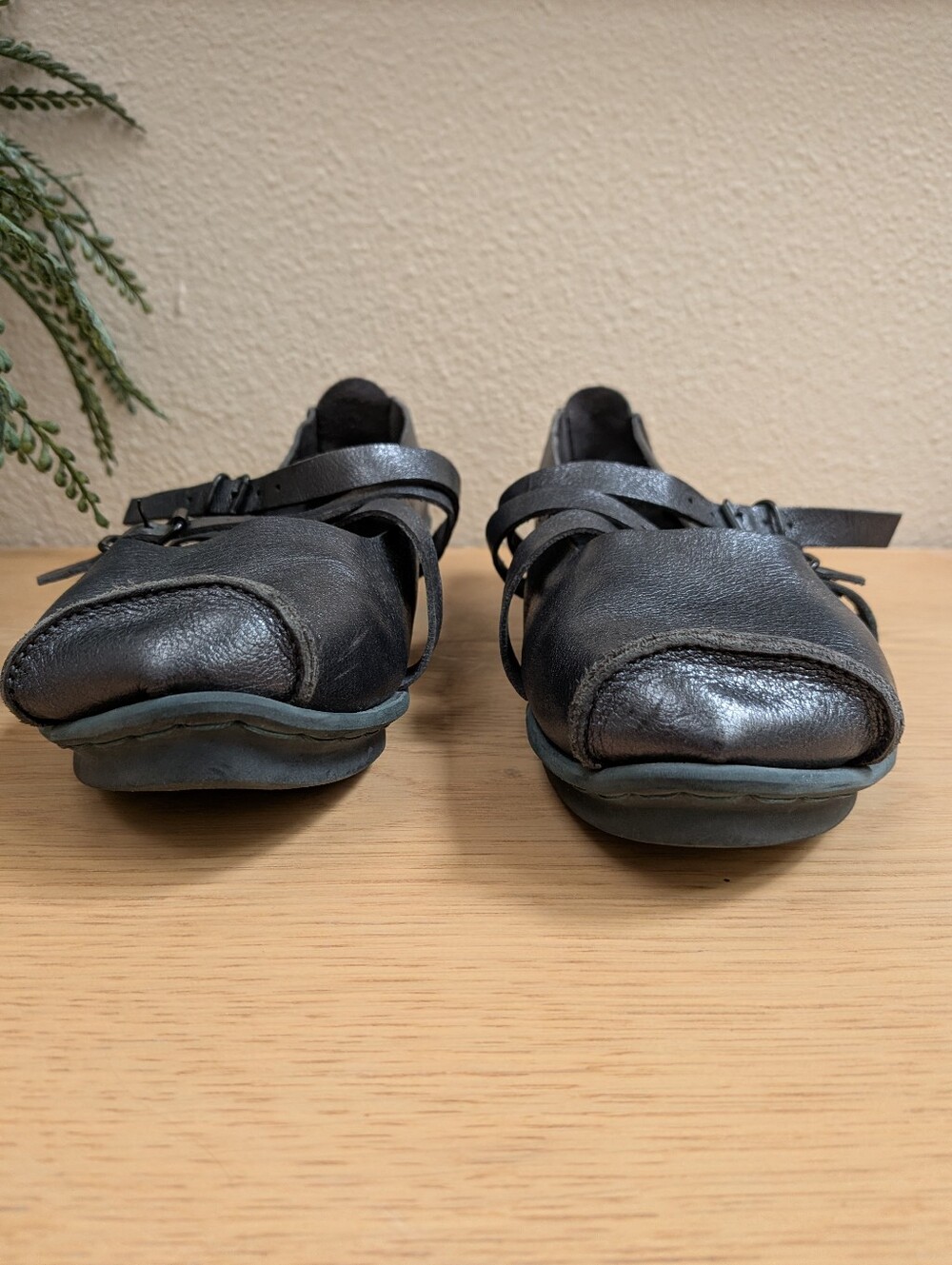 Trippen Travel Metallic Blue Leather Strap Flats Shoes EU 39 US 8 Lagenlook - Picture 6 of 15